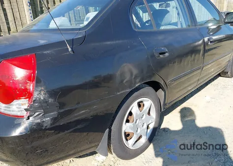 2005 Hyundai Elantra Gls/Gt z USA, uszkodzony, nr VIN KMHDN46D25U024333